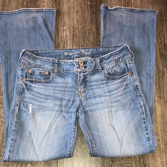 Ladies American eagle Jeans - Picture 1 of 8